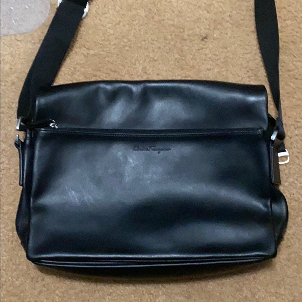 Ferragamo messenger bag getting married must sell